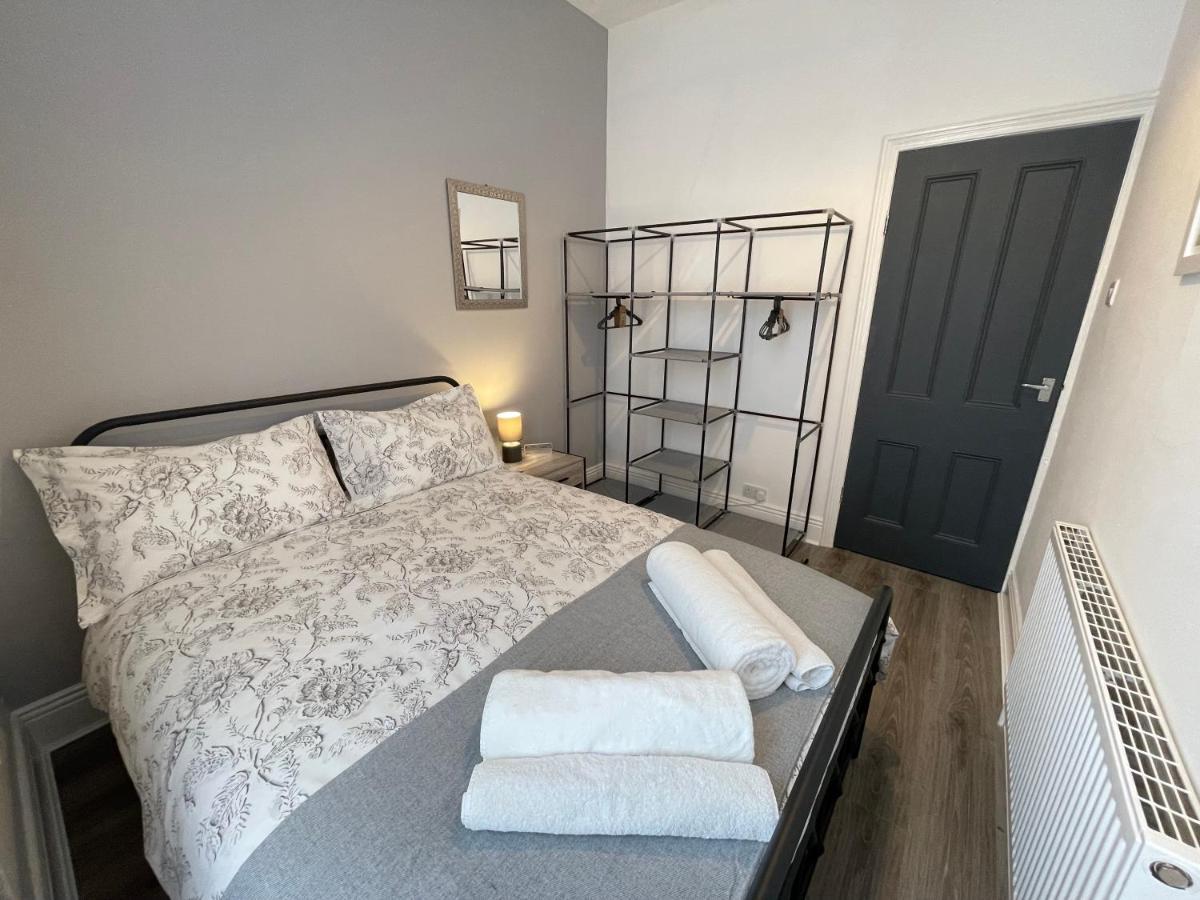 Belford Apartment, Close To Тайнмут Екстериор снимка