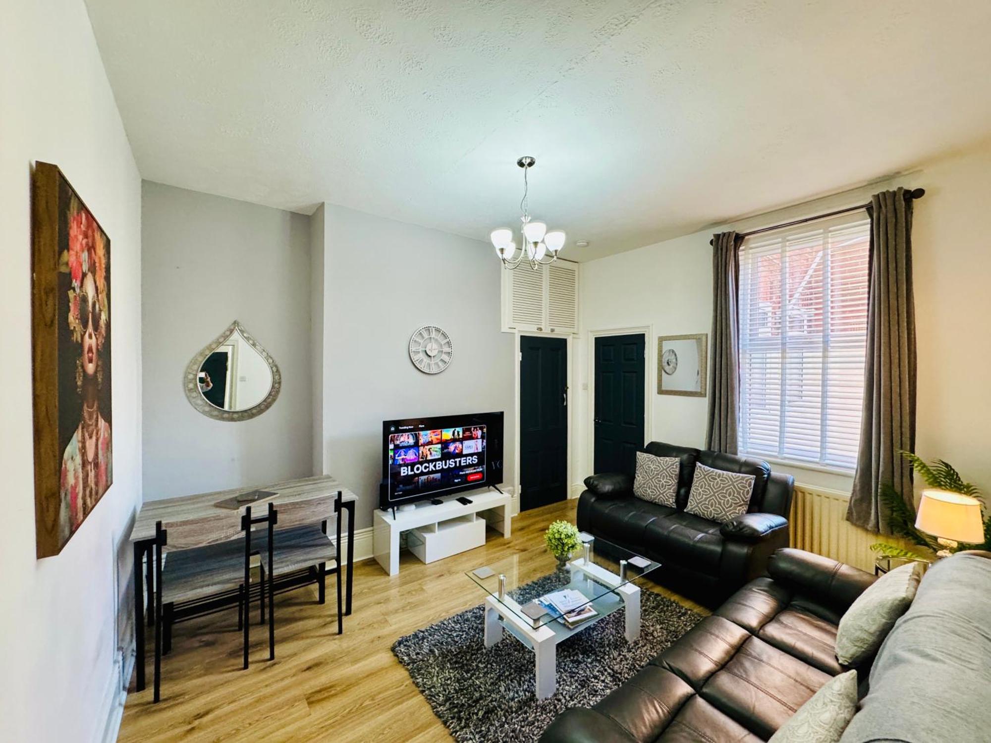 Belford Apartment, Close To Тайнмут Екстериор снимка